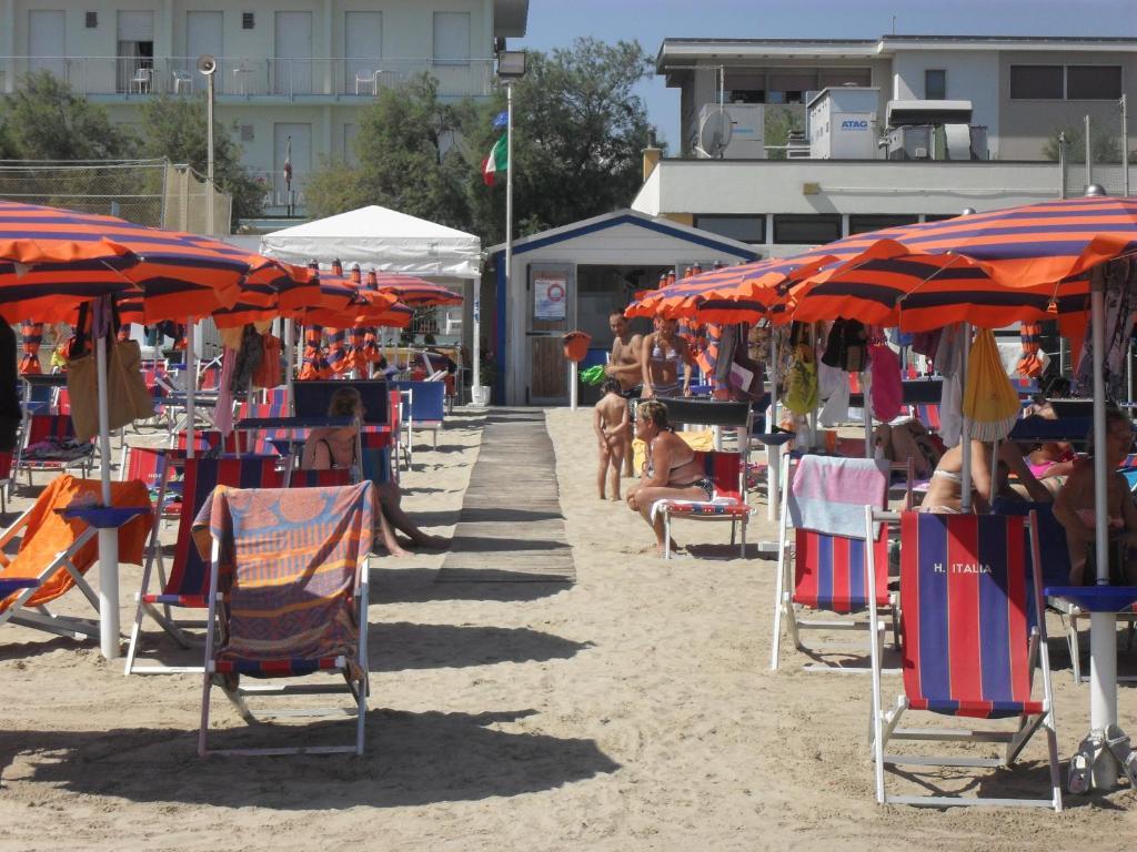 Hotel Italia Senigallia Bagian luar foto