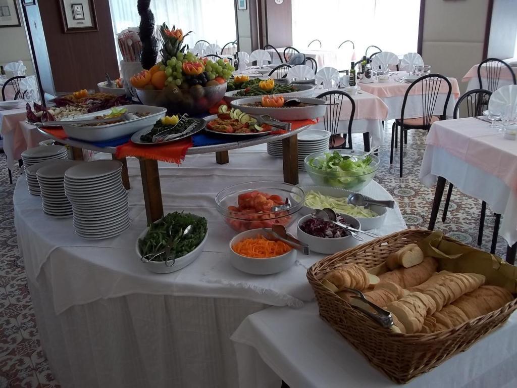 Hotel Italia Senigallia Bagian luar foto