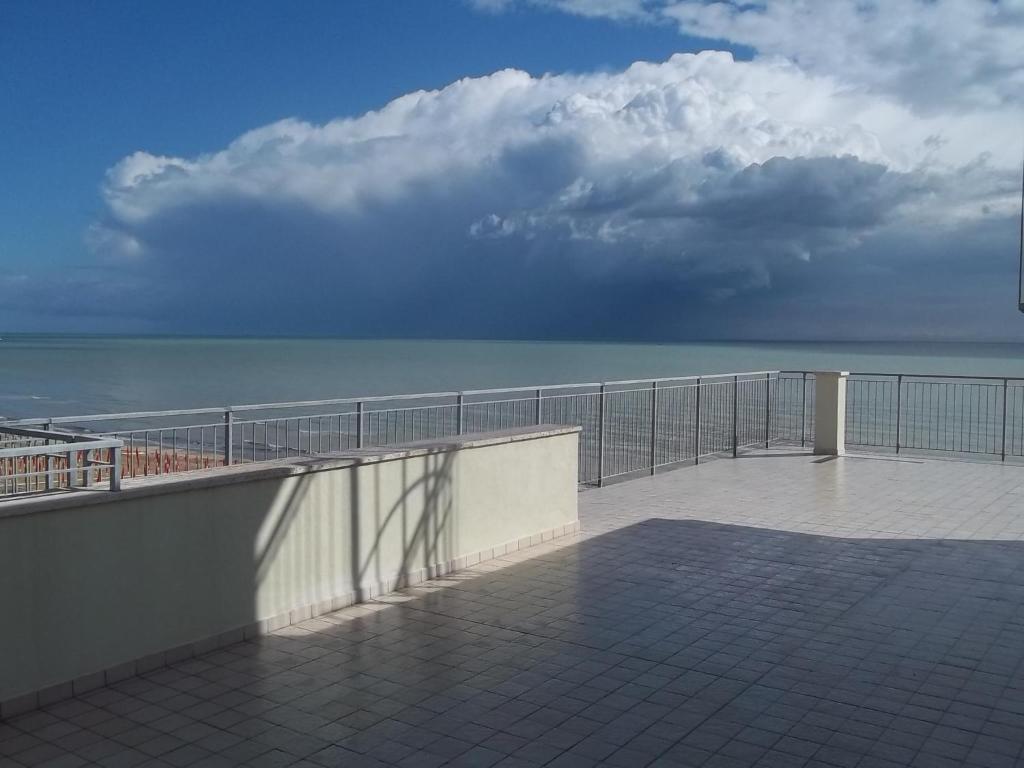 Hotel Italia Senigallia Bagian luar foto