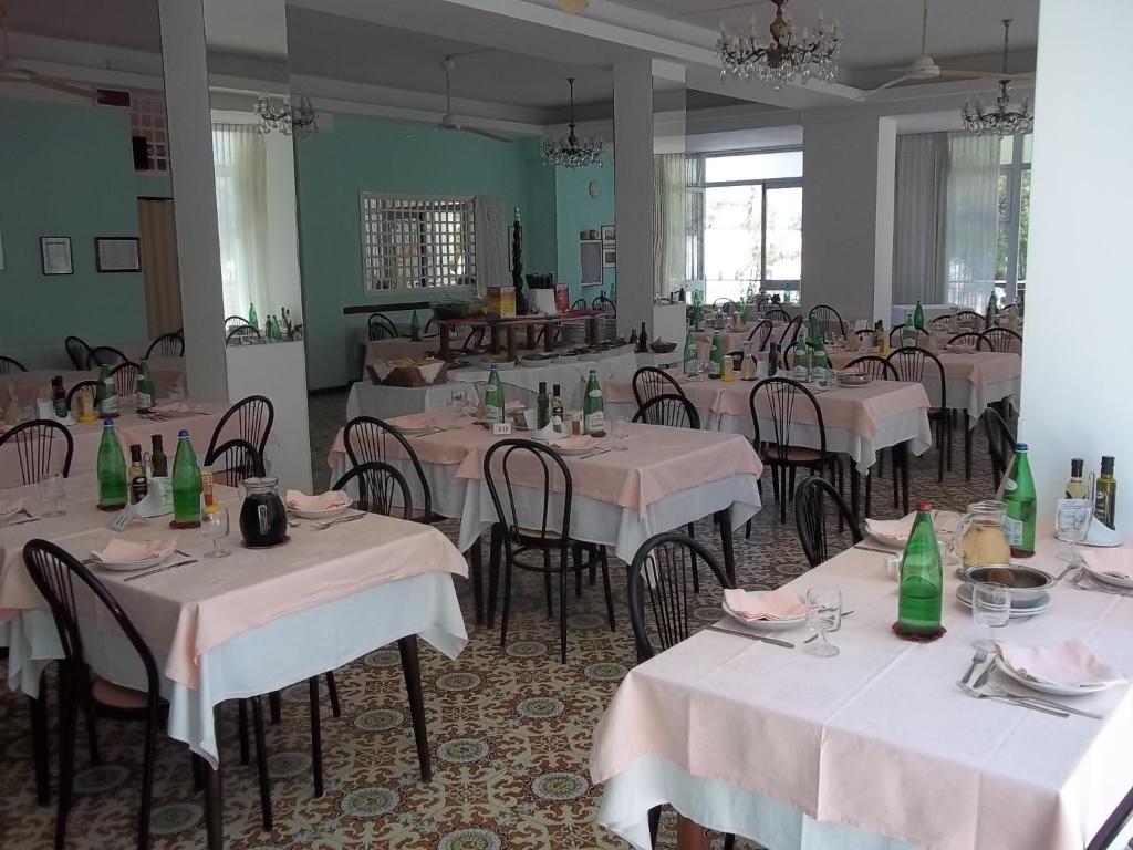 Hotel Italia Senigallia Bagian luar foto