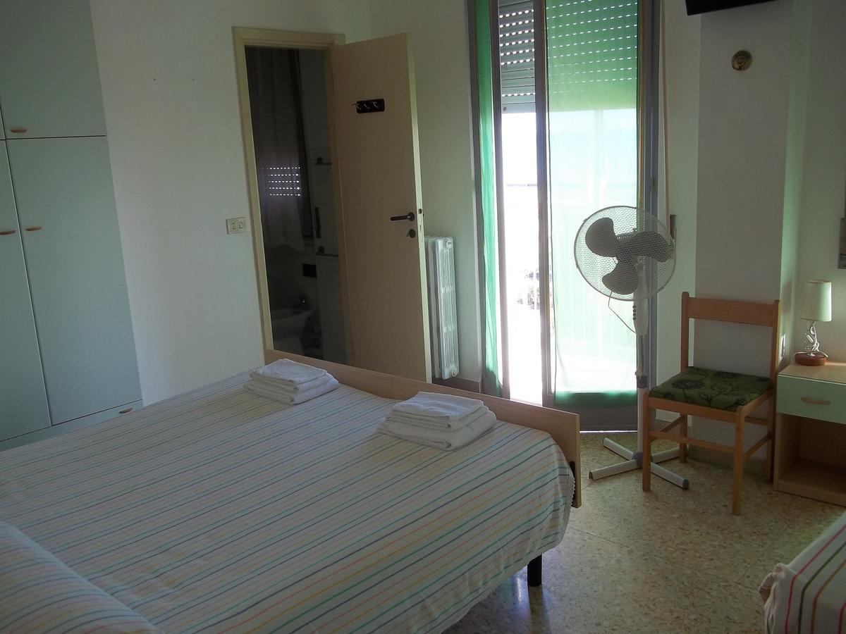 Hotel Italia Senigallia Bagian luar foto