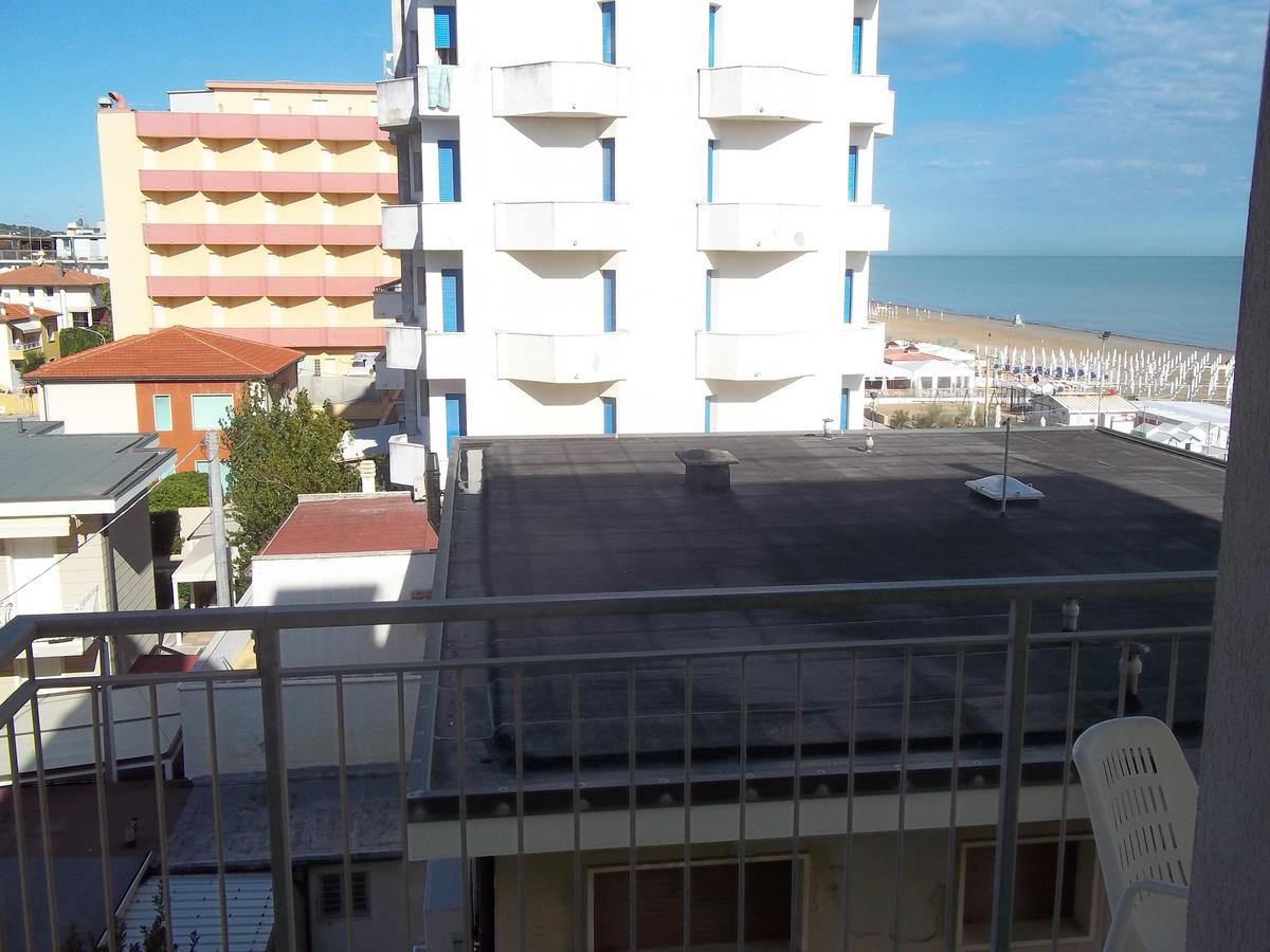 Hotel Italia Senigallia Bagian luar foto
