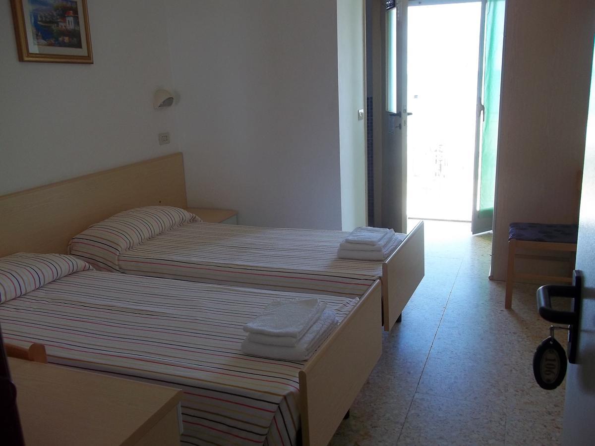 Hotel Italia Senigallia Bagian luar foto
